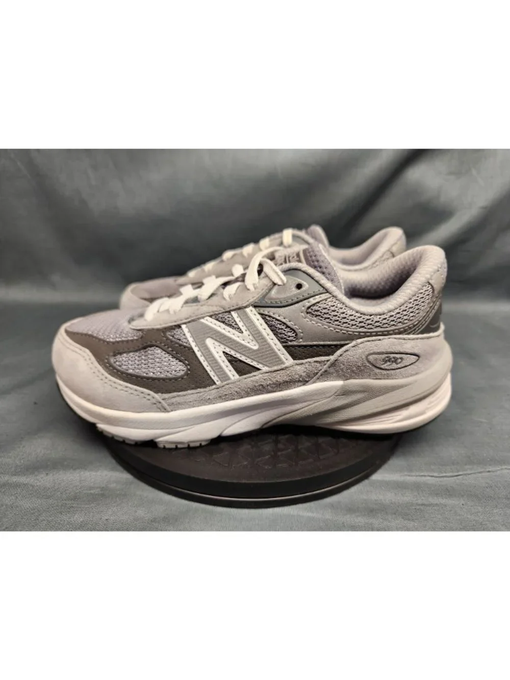 New Balance FuelCell 990v6 Sneakers PC990GL6 Grey White Kids Size 11 NEW NO BOX!